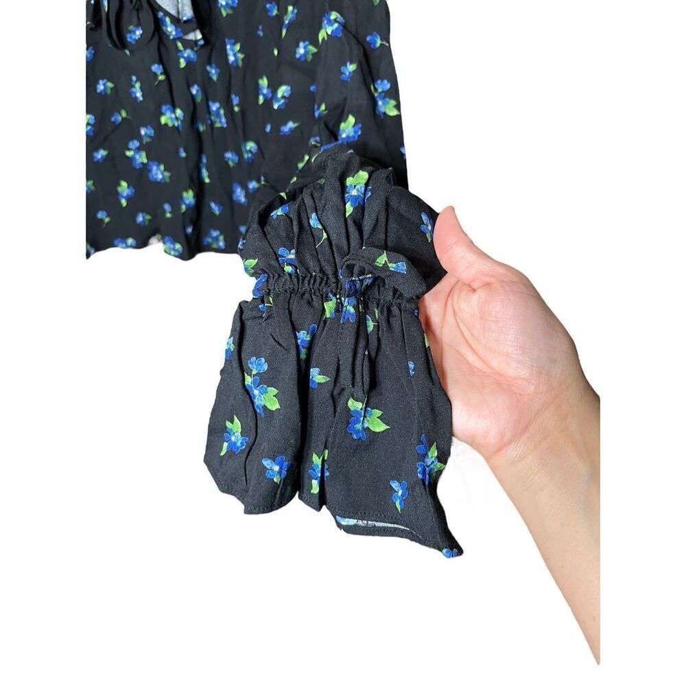 WeWoreWhat NWT Ruffle Blouse Size Small‎ - Picture 4 of 9